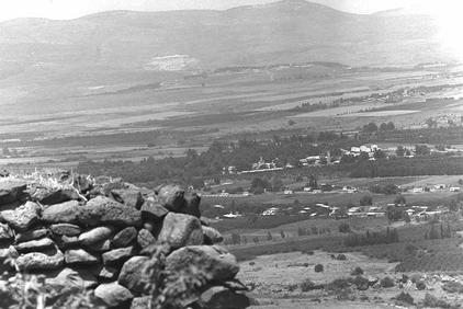 View of Kibbutz Daphna and Moshav Shear Yashuv seen from the "Tel Azaziat" position on the Syrian Heights . -GPO 08/03/1967